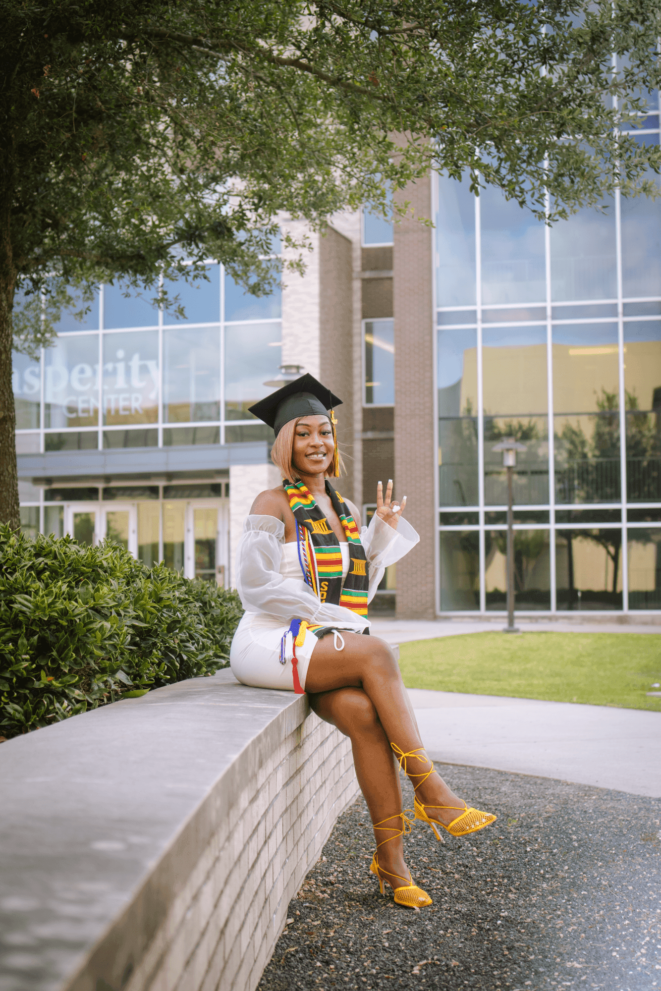 Graduation photography - image 6